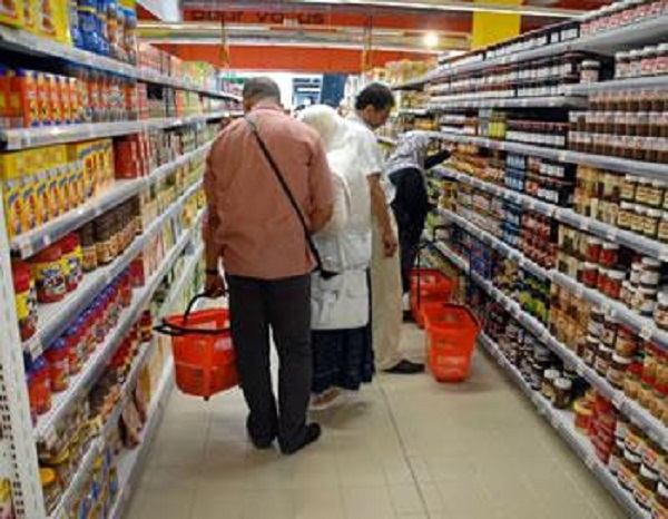 Le ministre du commerce examine des propositions avec deux associations : Protection et sécurité du consommateur