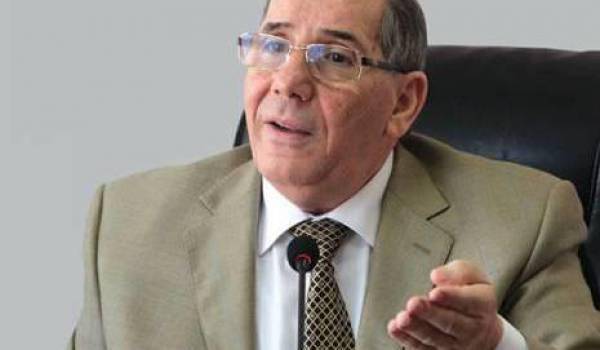 INCAPABLE DE FORMULER UNE OFFRE POLITIQUE DIGNE DE CE NOM L&rsquo;opposition brasse du vent