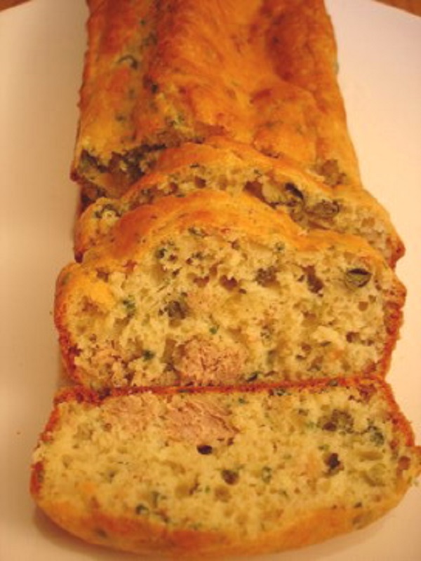 Cake au thon et aux câpres