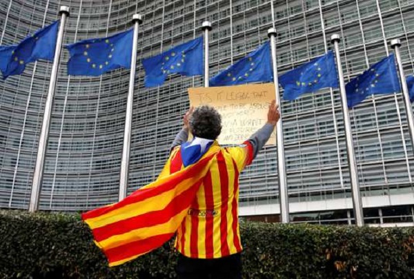 Catalogne: quels scénarios après le référendum?