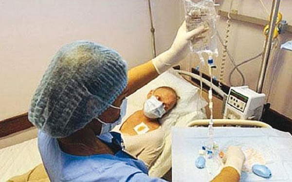 Les oncologues avertissent contre les thérapies parallèles: “Nous avons perdu des patients pratiquement guéris”