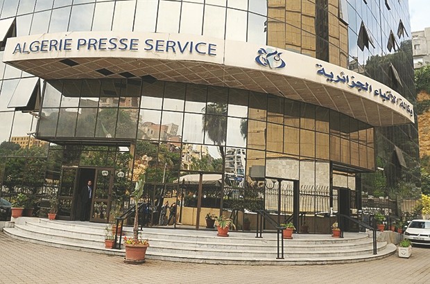 L’APS a diffusé une dépêche sous embargo: Son exploitation par les sites a été plus rapide