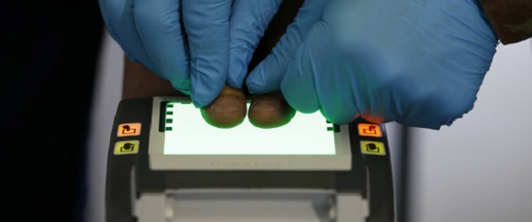 Le fonctionnement du service central des empreintes génétiques fixé par Ouyahia