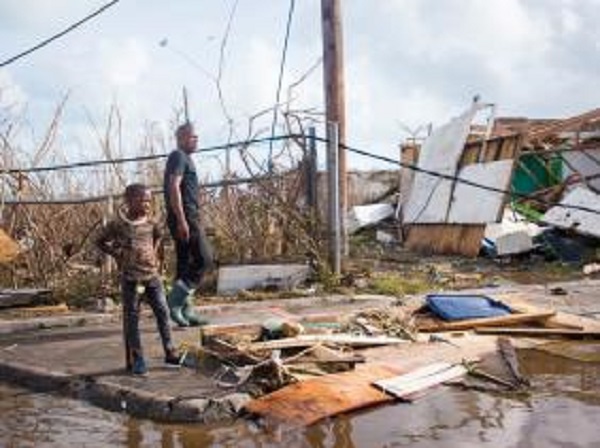L&rsquo;Algérie envoie 30 chalets aux sinistrés de l&rsquo;ouragan Irma aux îles des Antilles