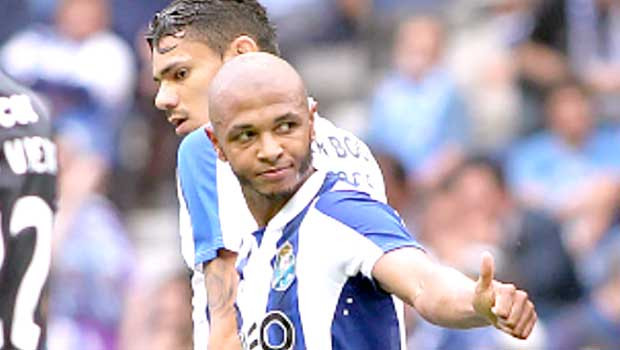 Brahimi prêt pour le match de Leipzig