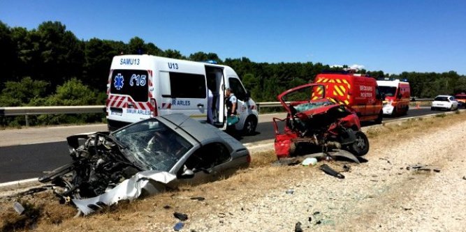 24 morts sur les routes en 48 heures