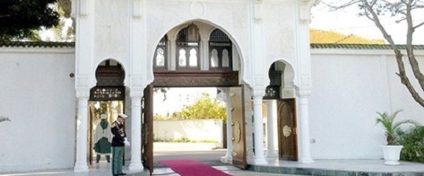 Pour la Présidence, l’arabe est l’unique langue officielle et l’autoroute Est-ouest sera achevée en 2010