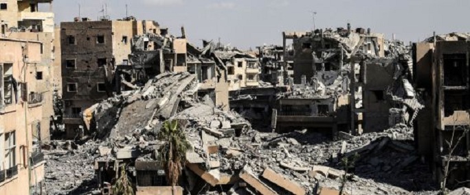 Syrie: à Raqa, un des derniers fiefs de l’EI s’écroule, des dizaines de « jihadistes » se rendent