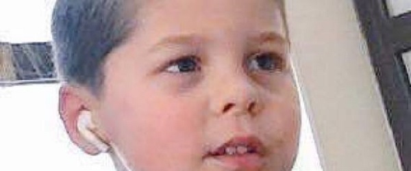 Rhani, 8 ans, recherché par sa mère, Jennifer Prinz, et la police algérienne