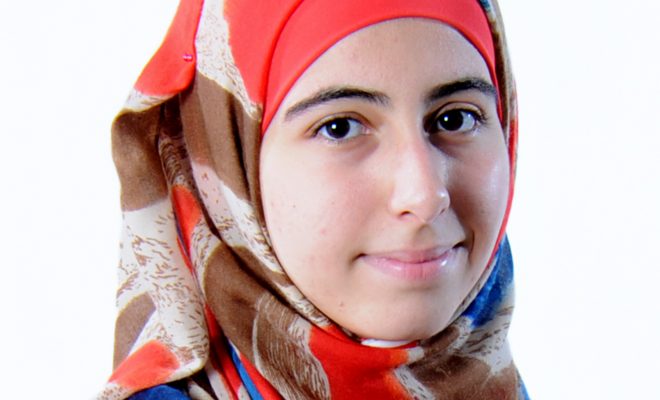Une jeune palestinienne remporte 150.000 dollars à un concours de lectures