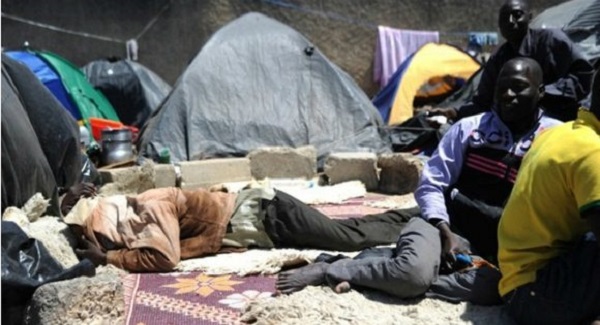 « Les Maliens sont dans des conteneurs à Tamanrasset. Leurs représentants consulaires empêchés de les voir »