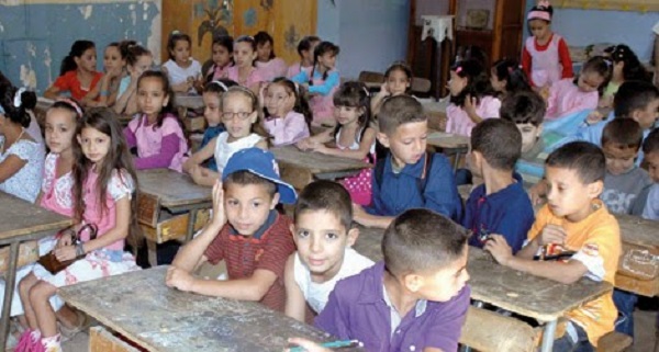 Surcharge des classes: Le problème sera résolu avec la levée du gel de projets d&rsquo;écoles