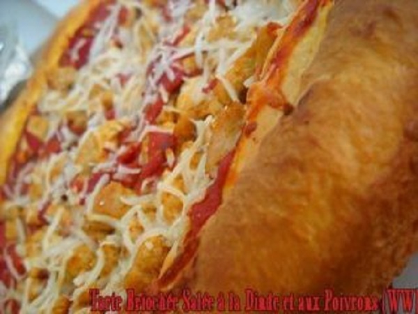 Tarte briochée aux poivrons et à la dinde