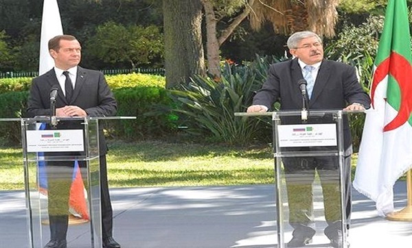 Ouyahia : la visite de Medvedev ouvrira des “perspectives prometteuses” pour la coopération