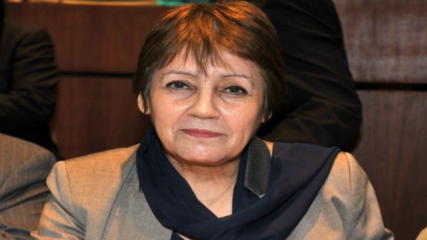 Nouria Benghebrit dépasse Bouteflika sur Facebook