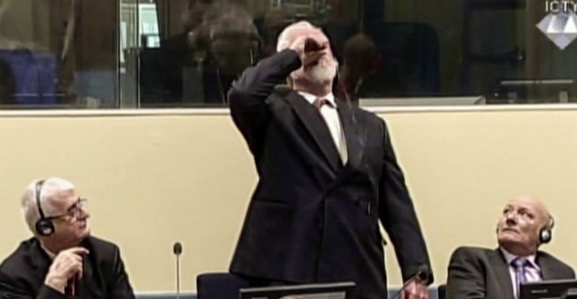 Un accusé jugé par le Tribunal pénal international pour l’ex Yougoslavie (TPIY), a ingéré du poisson, après confirmation de sa condamnation à 20 ans de prison.