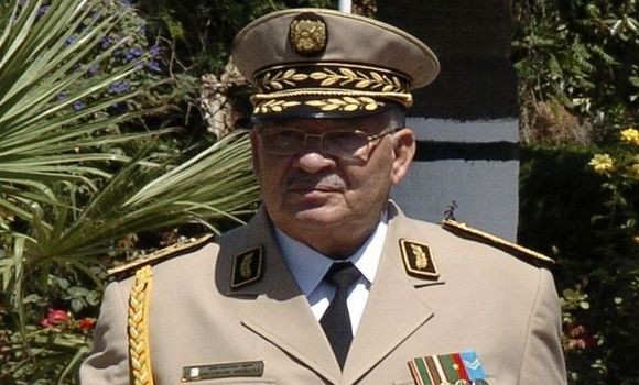 Gaïd Salah supervise mardi un exercice naval dans la 2ème Région militaire à Oran (MDN)  Publié Le : Lundi, 13 Novembre 2017 13:43    Lu : 26 fois