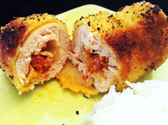 Poulet pané farci aux herbes