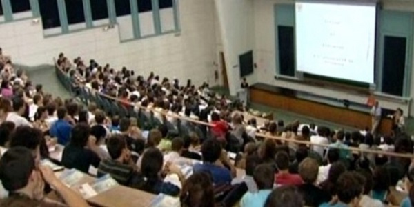 Les étudiants algériens en France ne bénéficient pas de facilités de séjour
