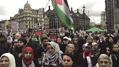 Des milliers de manifestants réclament égalité et justice pour la Palestine