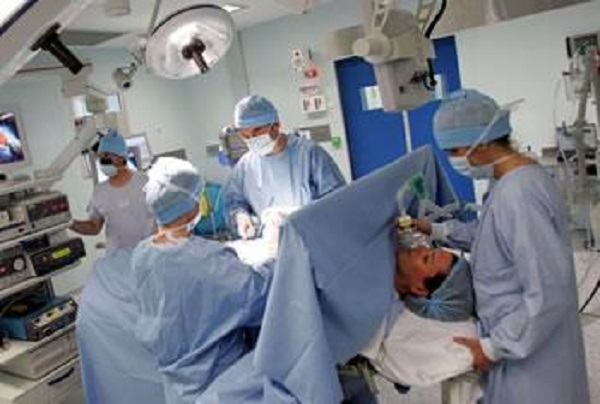 La santé et le travail bientôt au centre des débats parlementaites : Deux lois pour bouleverser l&rsquo;ordre établi