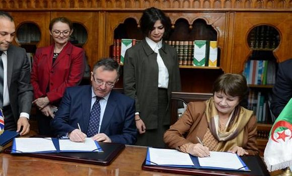 Algérie-Grande Bretagne: un accord de coopération pour l’amélioration de l’enseignement de l’anglais
