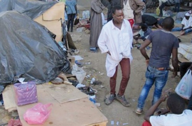 Création d’un lieu de débauche : 48 immigrants clandestins arrêtés à la cité Auzas de Annaba