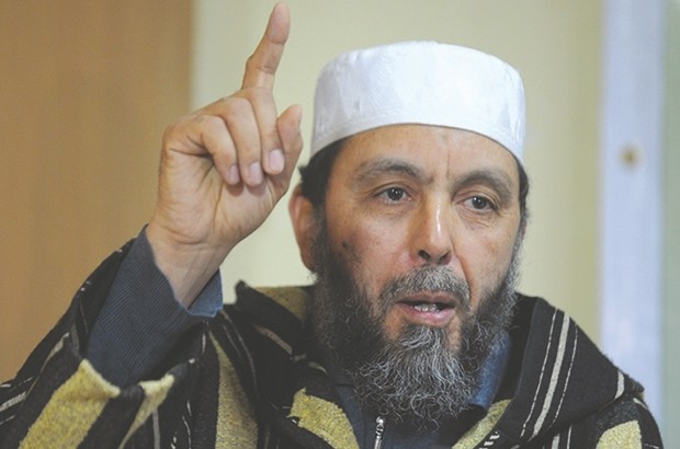 Il préparerait sa retraite politique : Abdallah Djaballah invisible dans la campagne électorale