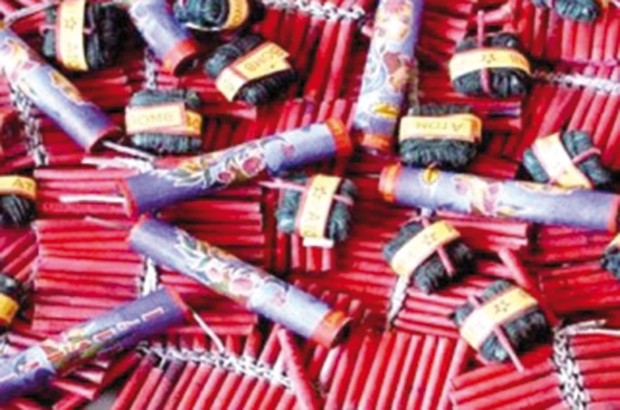 Chlef : Plus de 30 000 unités de produits pyrotechniques saisies