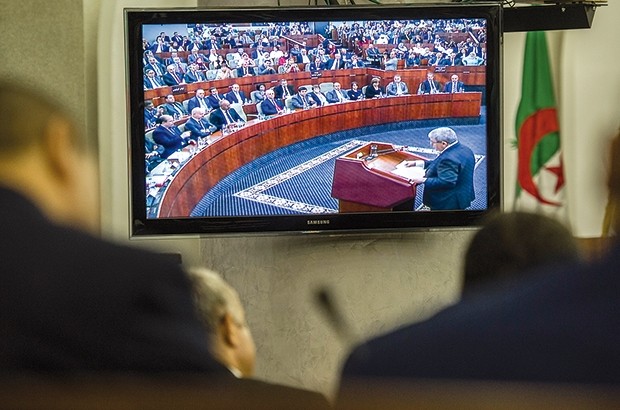 Sur requête de la majorité parlementaire : Report du vote sur le projet de loi de finances 2018