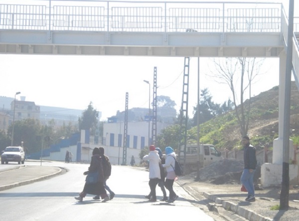 Les piétons n’utilisent pas les passerelles