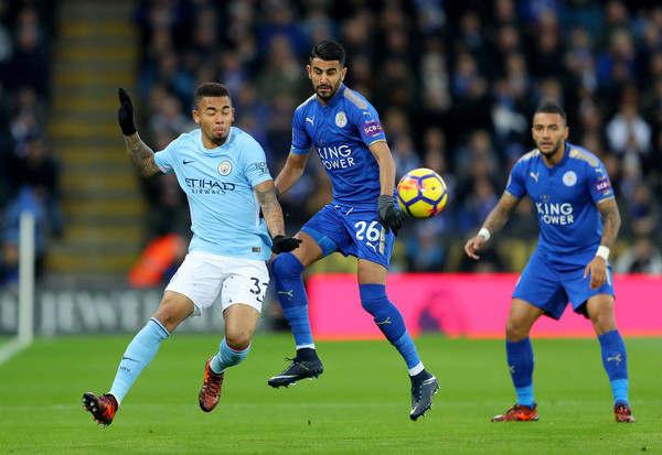 Mahrez et Slimani impuissants face à Manchester City