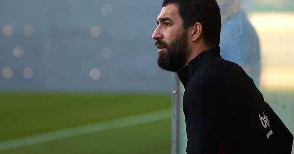 Barça : Arda Turan a fini par prendre sa décision