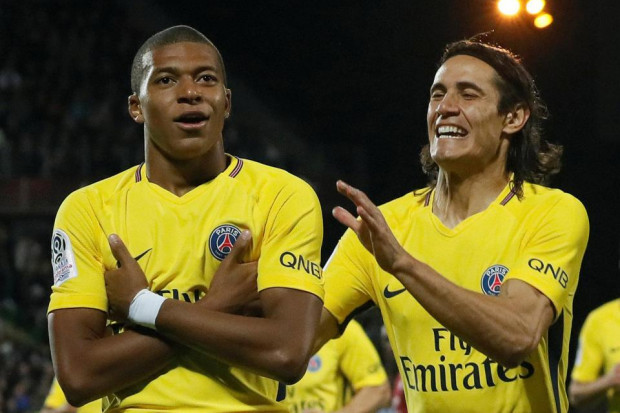 PSG : Cavani donne un conseil à Mbappé