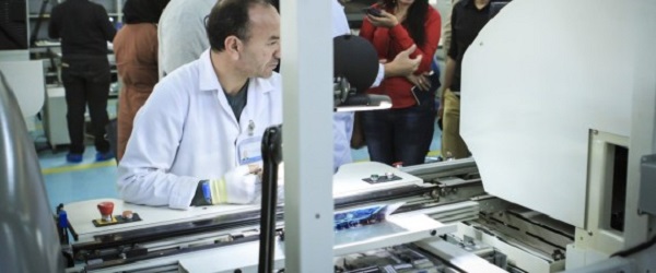 Au Cœur de l&rsquo;usine de fabrication des cartes mères Condor