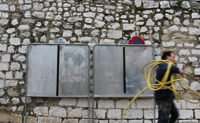 Oran : 360 agents pour nettoyer les affiches