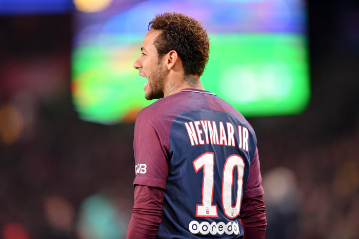 PSG: Neymar dit adieu au Real Madrid… pour éviter la prison ?