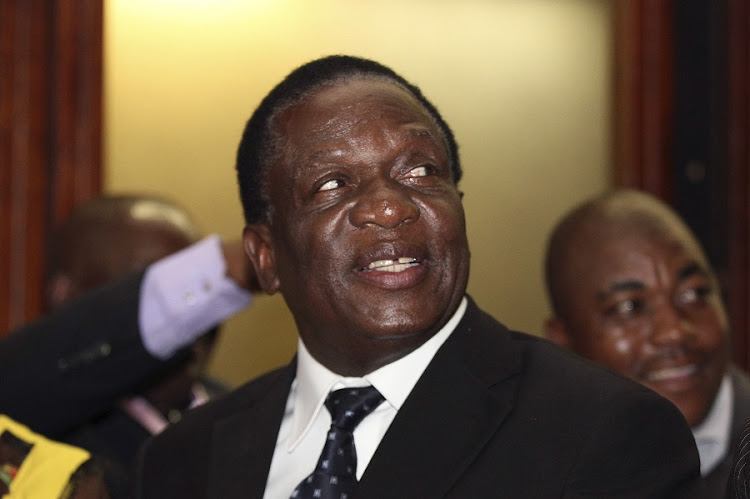 Zimbabwe : Mnangagwa succède à Mugabe