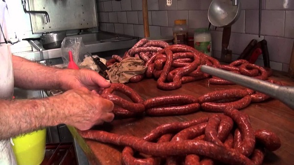 Sidi-Bel-Abbès Des andouillettes, de la graisse, viande et merguez impropres à la consommation saisies dans des boucheries