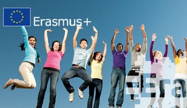 Messahel signe à Rome la Déclaration commune sur Erasmus de la Méditerranée