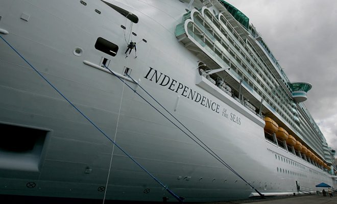 Caraïbes : plus de 330 passagers à bord d’un navire de croisière touchés par un virus