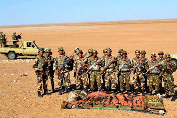 Une importante cache d’armes et de munitions découverte à Adrar