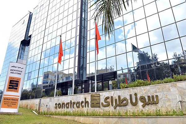 Ouyahia:«Sonatrach a confié des marchés pour plus de 400 millions de dollars à des Algériens»