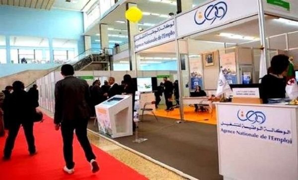 Emploi: plus de 367.000 placements depuis début 2017