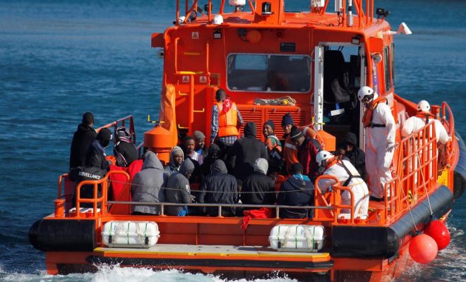 Migration: Une centaine de migrants secourus au large des côtes espagnoles