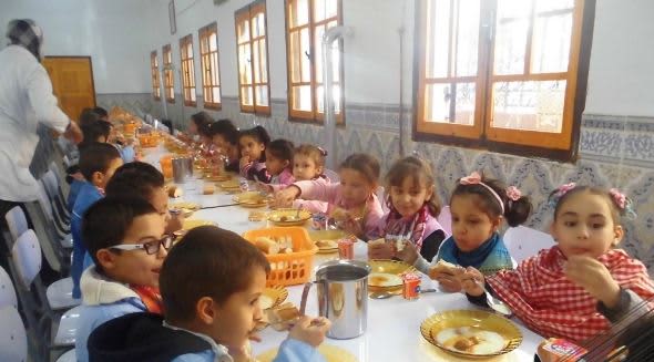 Beaucoup reste à faire dans les zones déshéritées: 107.000 élèves bénéficient de la cantine scolaire
