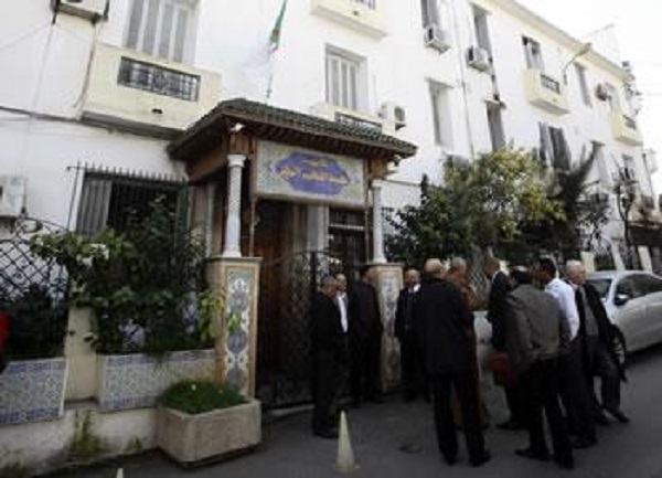 Des dirigeants du parti de Ouyahia courroucés : « Tous les partis se sont ligués contre le RND »