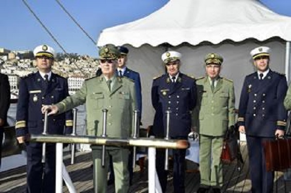 Gaid salah , lors de sa visite au commandement des forces navales  « Il faut atteindre les plus hauts niveaux opérationnels »