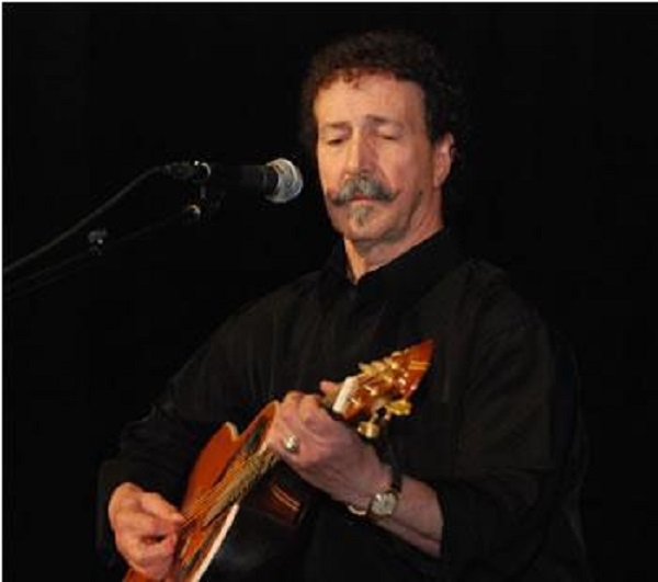 Il clôture les célébrations de ses 50ans de carrière : Aït Menguellet en apothéose à l’Opéra