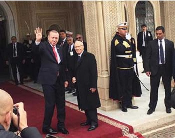 Après la «PROVOCATION» Émiratie, les tunisiens indignés par la «RABIA» D&rsquo;erdogan : Le signe égyptien d&rsquo;un président turc